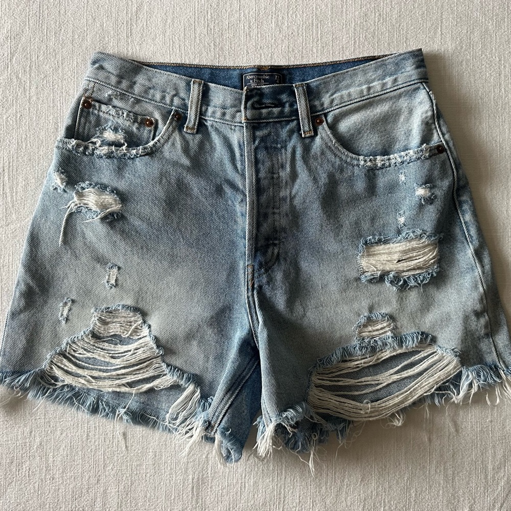 Abercrombie and Fitch 4” High Rise Jean Short in Light Blue